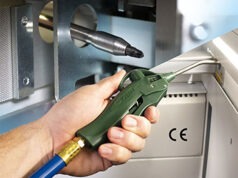 EXAIR’s CE Compliant VariBlast Precision Safety Air Gun for Safe and Efficient Blowoff EXAIR's CE Compliant VariBlast Precision Safety Air Gun for Safe and Efficient Blowoff